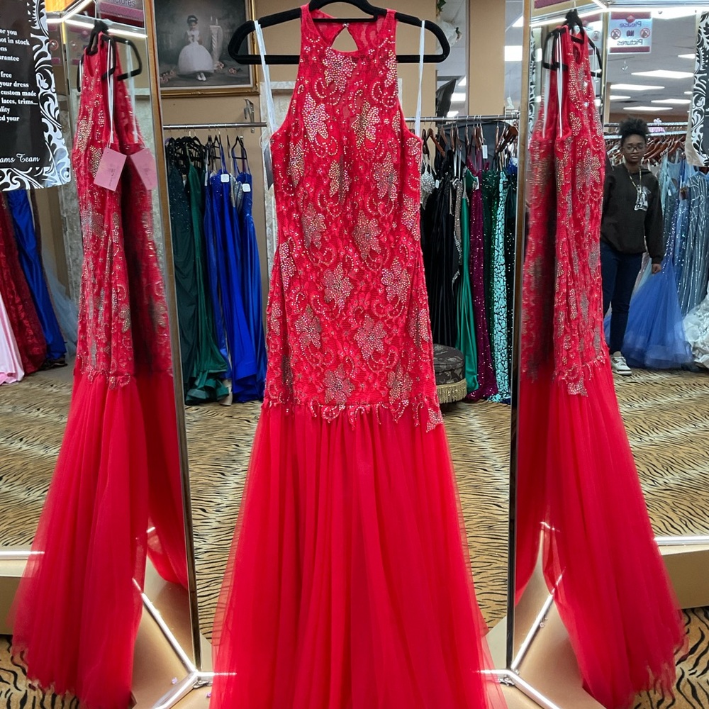Vienna Prom Red Lace Gown